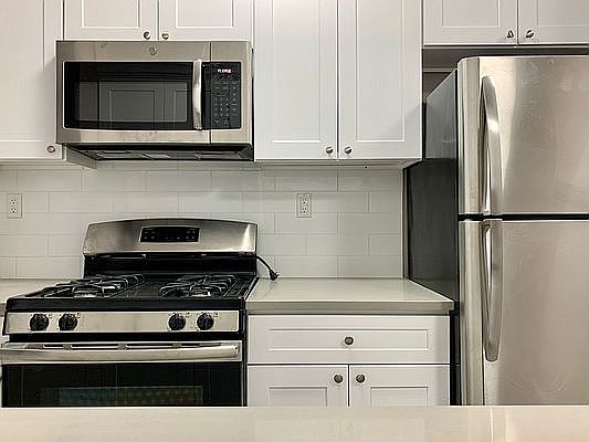 2nd image of 506 52nd St #4B