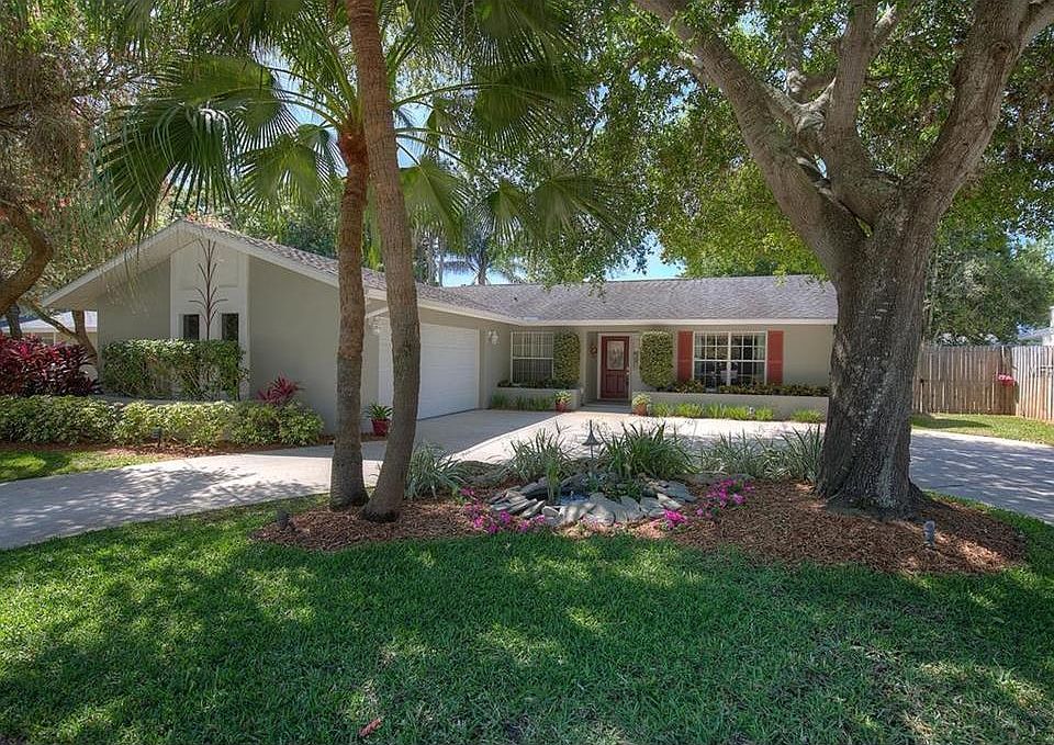 1st image of 12954 Forest Dr