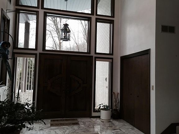 2nd image of 207 Barton Dr