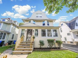 3 Ayer Pl, Rutherford, NJ 07070