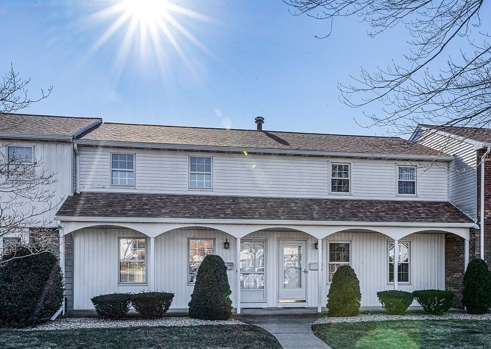 310 Blisswood Village Dr 310, Ludlow, MA 01056 Zillow