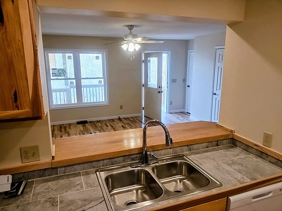 2nd image of 179 Hunters Forest Ln #A