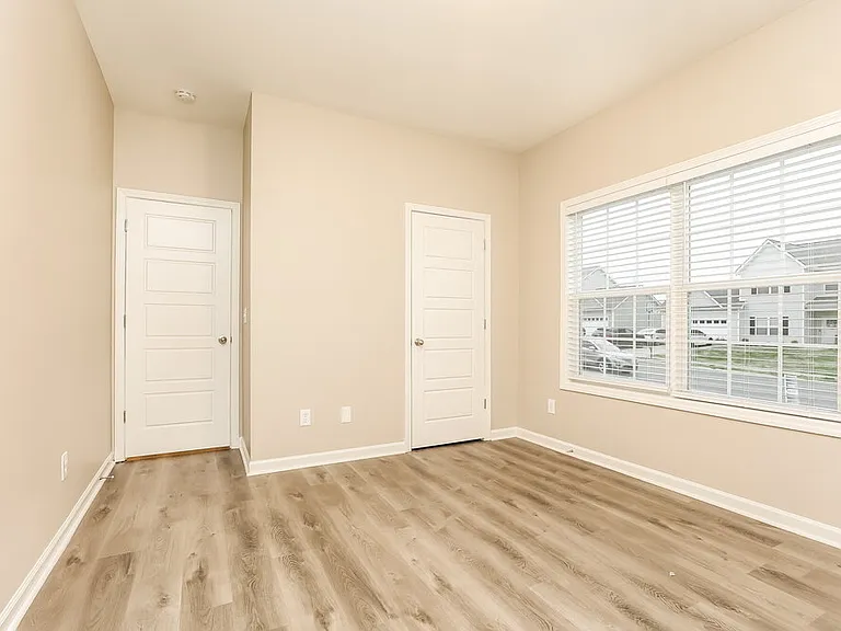 708 Mitscher Dr — Photo 13