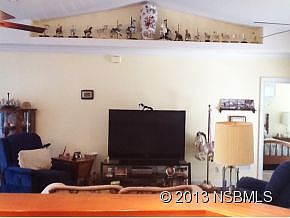 4th image of 200 Golf Club Dr
