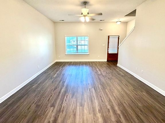 3rd image of 21 Katie Ln