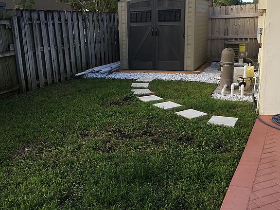 4th image of 3160 NE 11th Ave