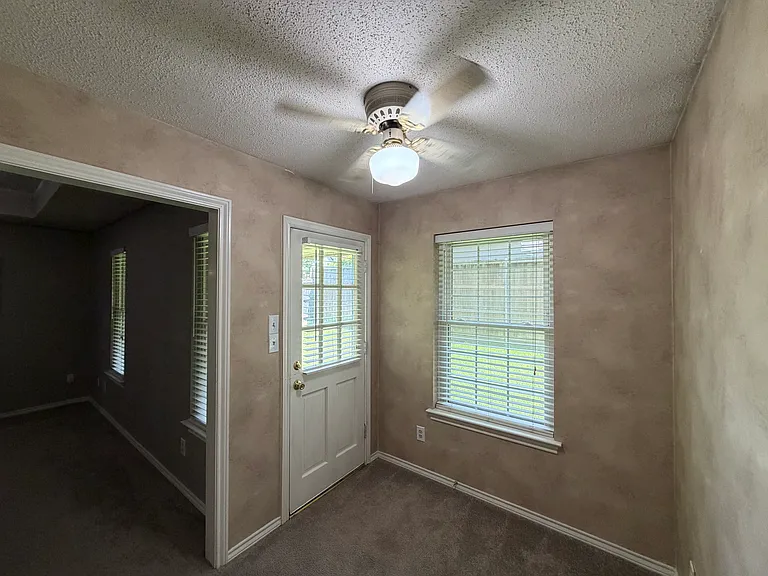1805 Dunn St — Photo 13