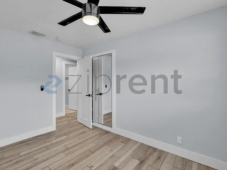 4518 W Rogers Ave #4518 — Photo 10