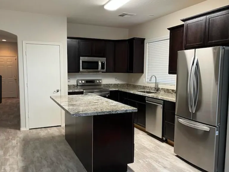 44425 W Oster Dr — Photo 17