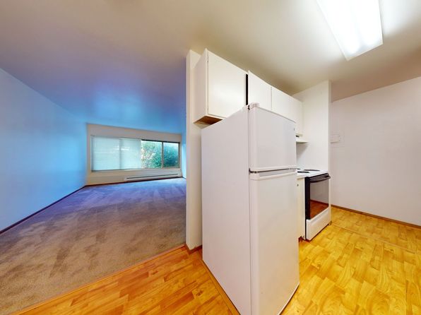 4120 Brooklyn Ave NE UNIT 408