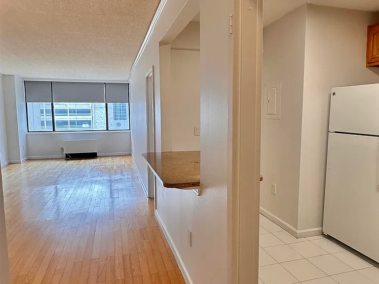 45 River Dr S #803 — Photo 21