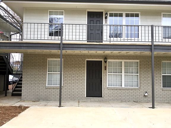 2nd image of 1802 Jackson Ave W APT 187