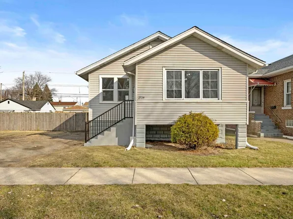 2729 New York Ave, Whiting, IN 46394