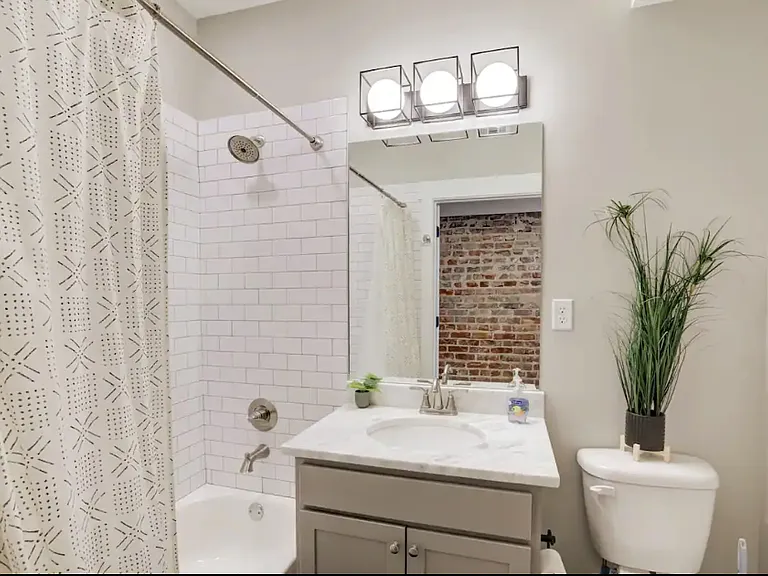 26 N McLean Blvd — Photo 12