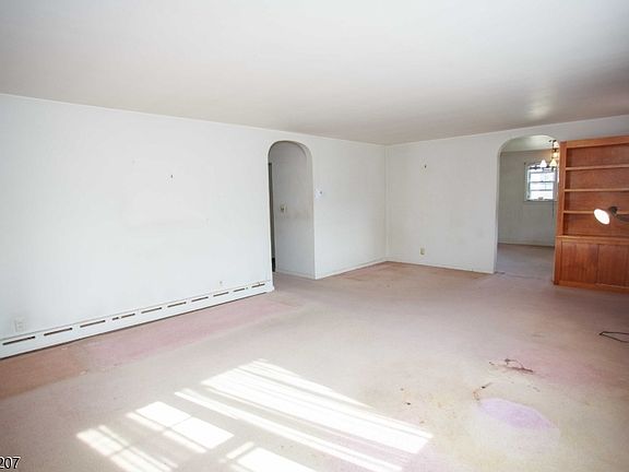 5th image of 3 Linden Ave