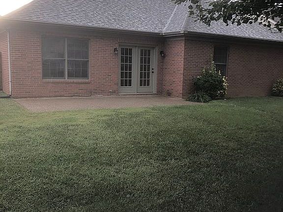 3rd image of 3788 Carmona Dr