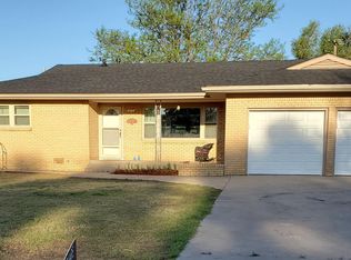 1518 S Fordham St, Perryton, TX 79070