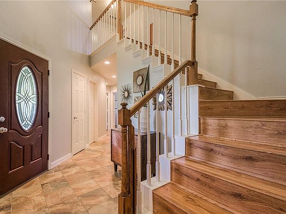 4th image of 1516 Summertree Ct