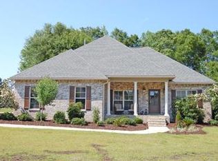 33 Cambrian Rdg, Petal, MS 39465