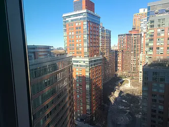 Rented by R New York