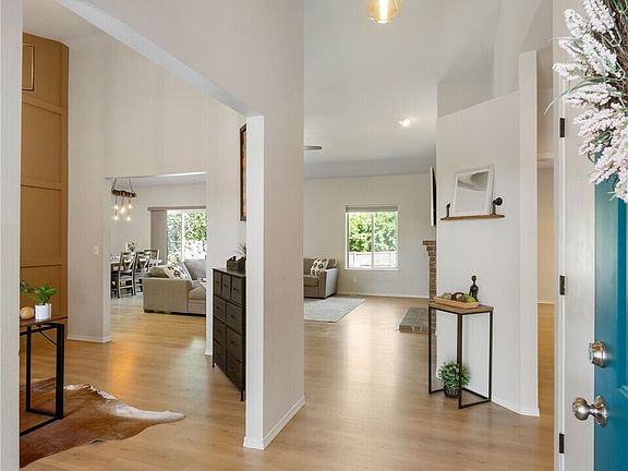 3rd image of 20514 126th Street Ct E
