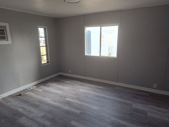 2nd image of 503 S Humbolt Ave #9