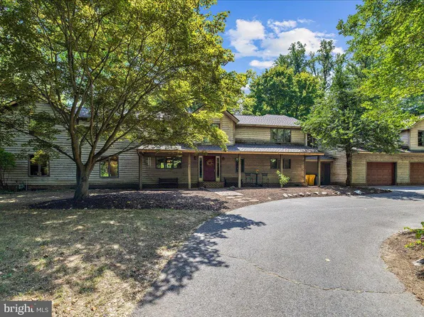 19 Weems Creek Dr, Annapolis, MD 21401