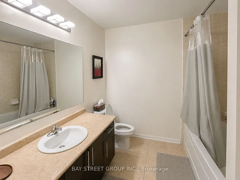 884 McEwan Dr — Photo 20