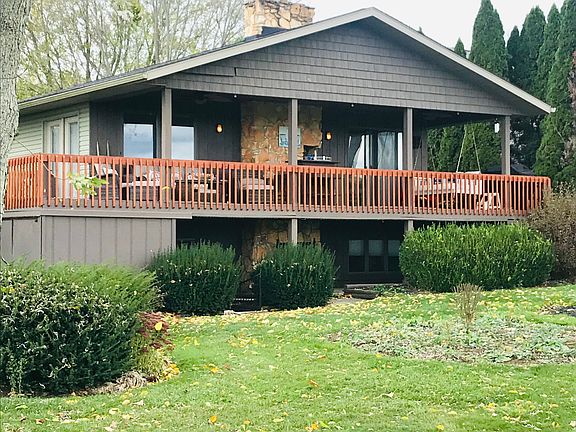 4th image of 898 Fairway Dr