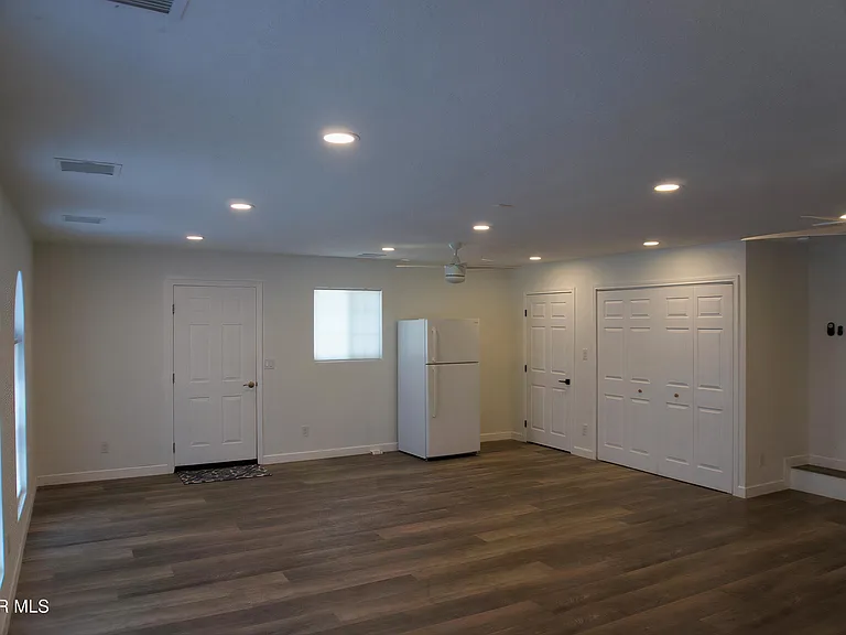 9401 Pavo Ln — Photo 17