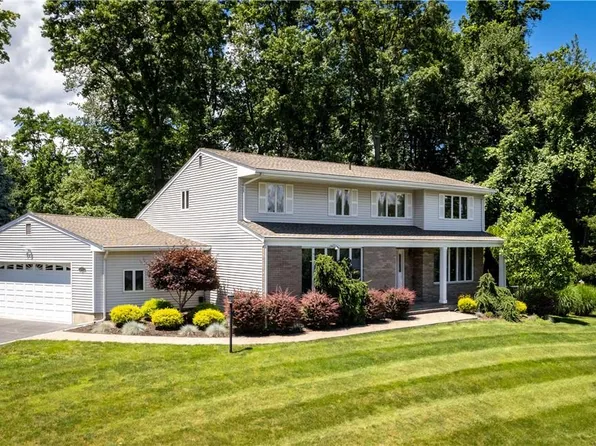1 Anoroc Court, Congers, NY 10920