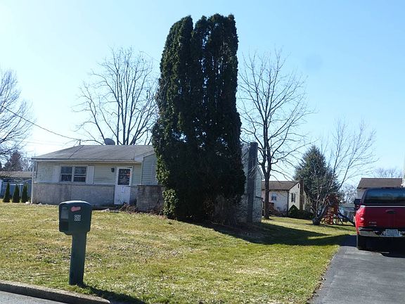 2nd image of 611 S 14th Ave