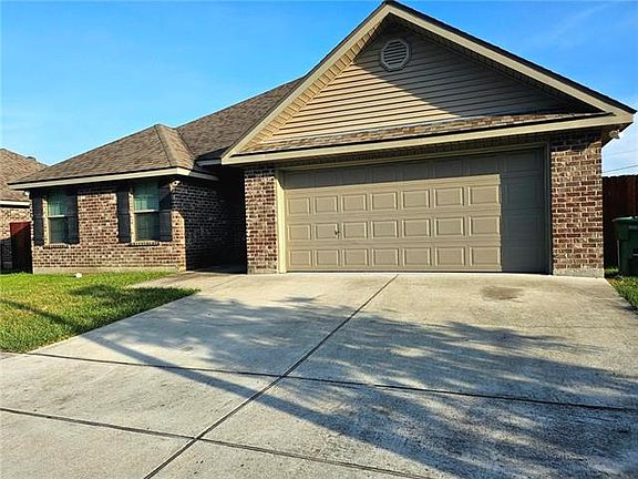 2nd image of 5817 Anderson Pl