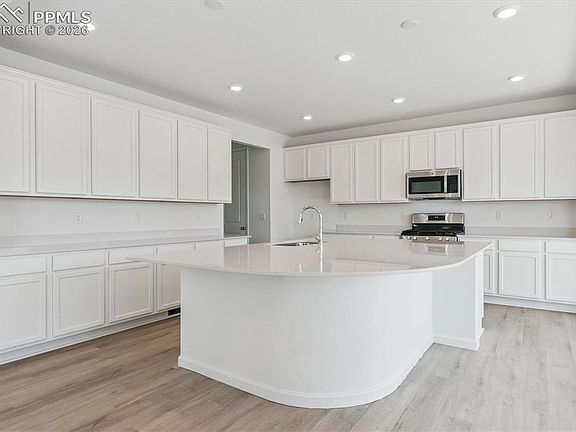 7th image of this home