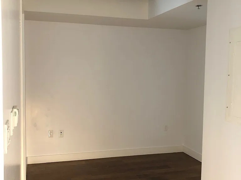 1065 Barrington St #1 — Photo 10