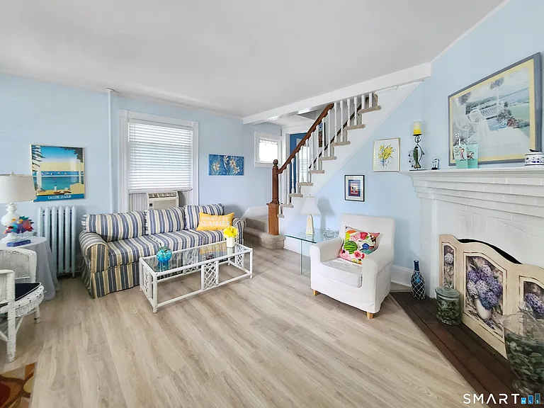 12 Elliott Ave — Photo 3