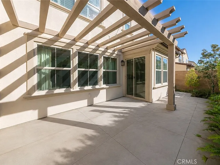 103 Oasis — Photo 31