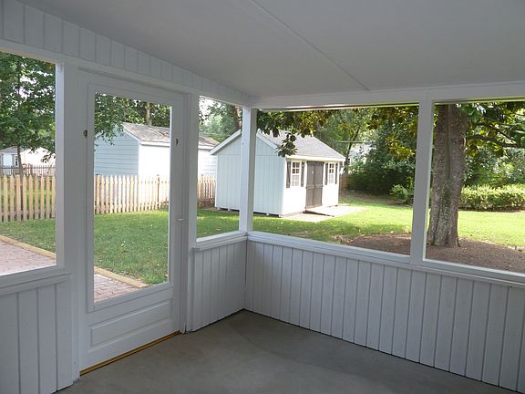screened in porch