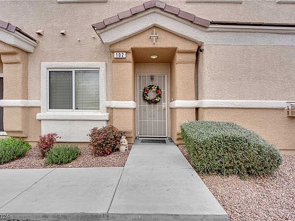 3rd image of 1065 Cryer Ct Unit 102