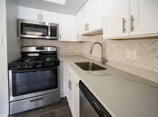 Timbercove Apartments and Townhomes, Philadelphia, PA 19111