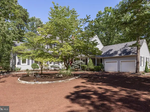 555 McKendimen Rd, Medford, NJ 08055