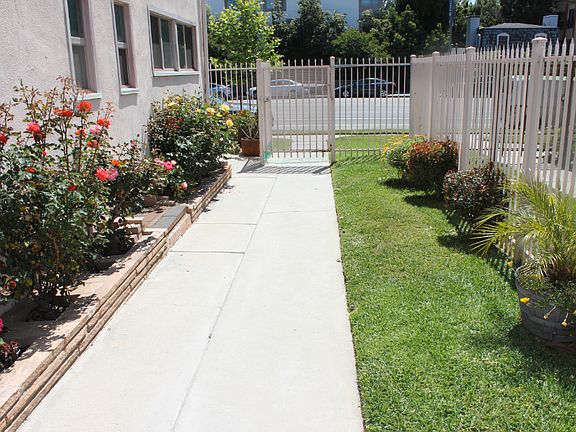 5th image of 5055 Laurel Canyon Blvd #5B