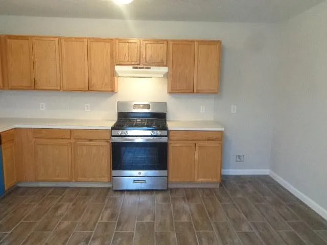 9507 Maple Green Ln — Photo 3