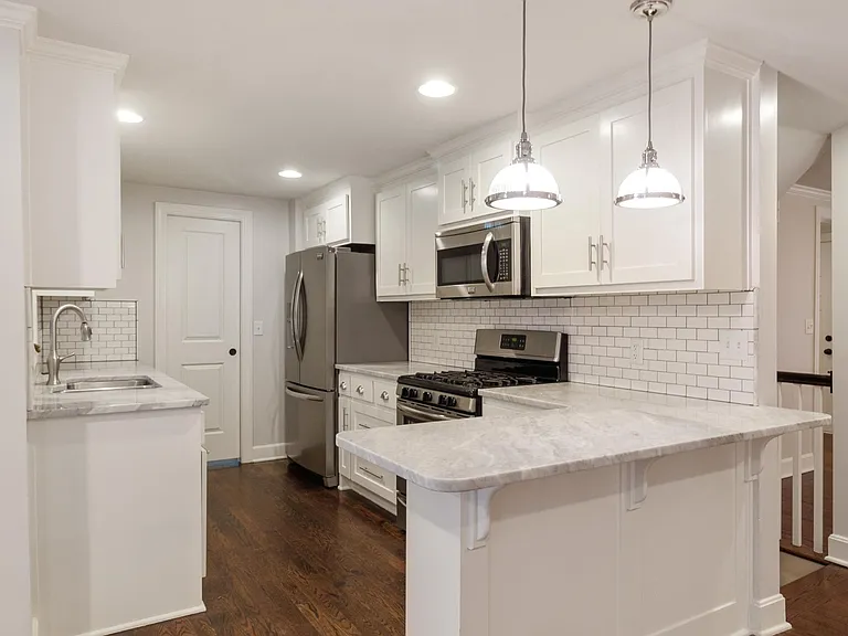 7343 Rosewood St — Photo 15