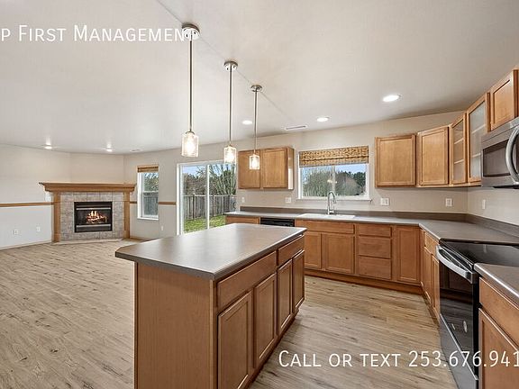 4th image of 18732 94th Avenue Ct E