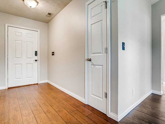 5th image of 5960 Bryanna Ct