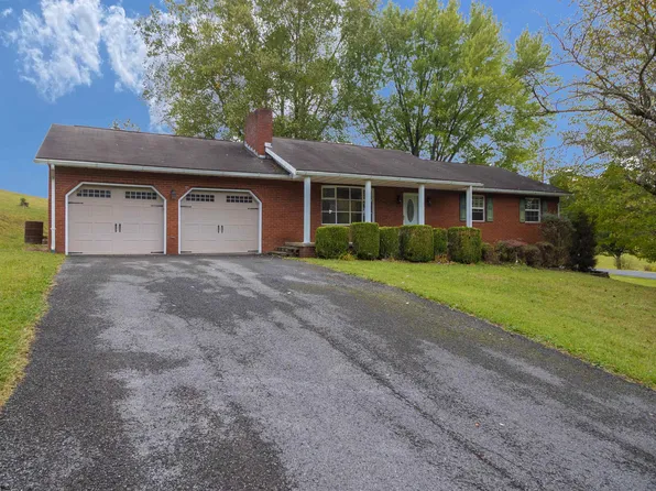 1050 Grandview Dr, Fairmont, WV 26554