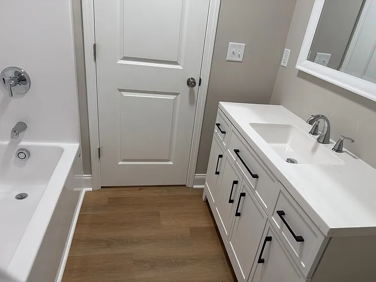 302 Thomas St — Photo 22