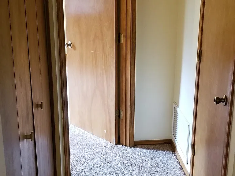 2599 N Fox Hill Rd — Photo 26