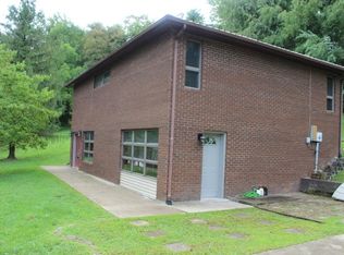 726 Pamela Dr W, Ashland, KY 41102
